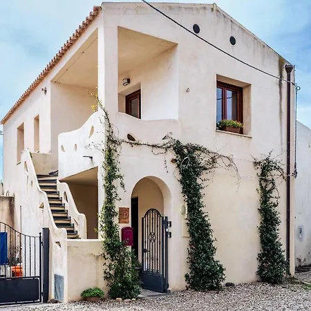 Domo Mea Terra E Domo Mea Chelu - Comfort Nel Centro Storico Di Apartament Orosei