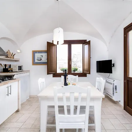 Domo Mea Terra E Domo Mea Chelu - Comfort Nel Centro Storico Di Apartament Orosei